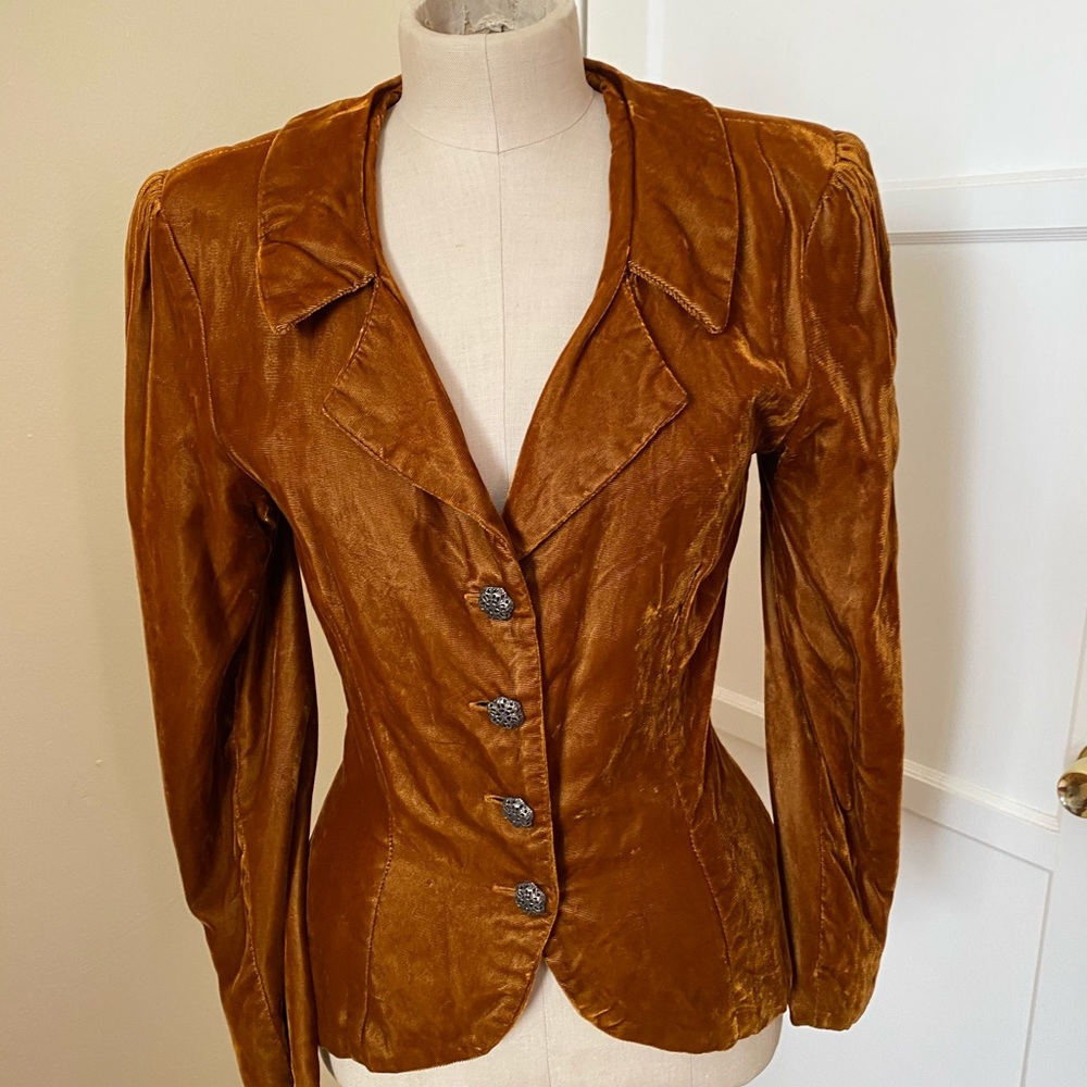 Vintage velvet top